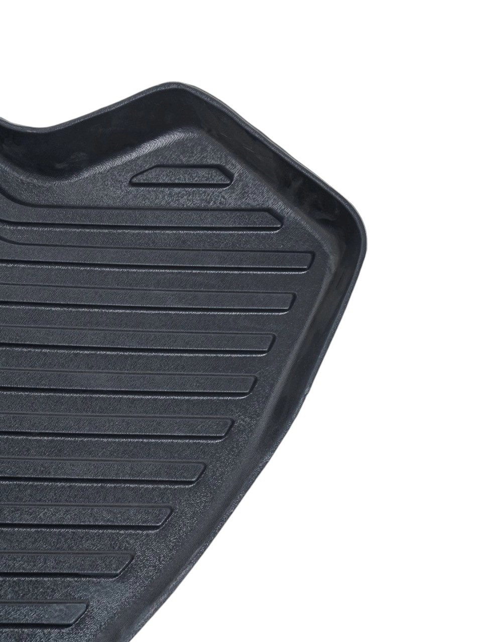 Полик коврик поддон багажника Tracker 2 цена