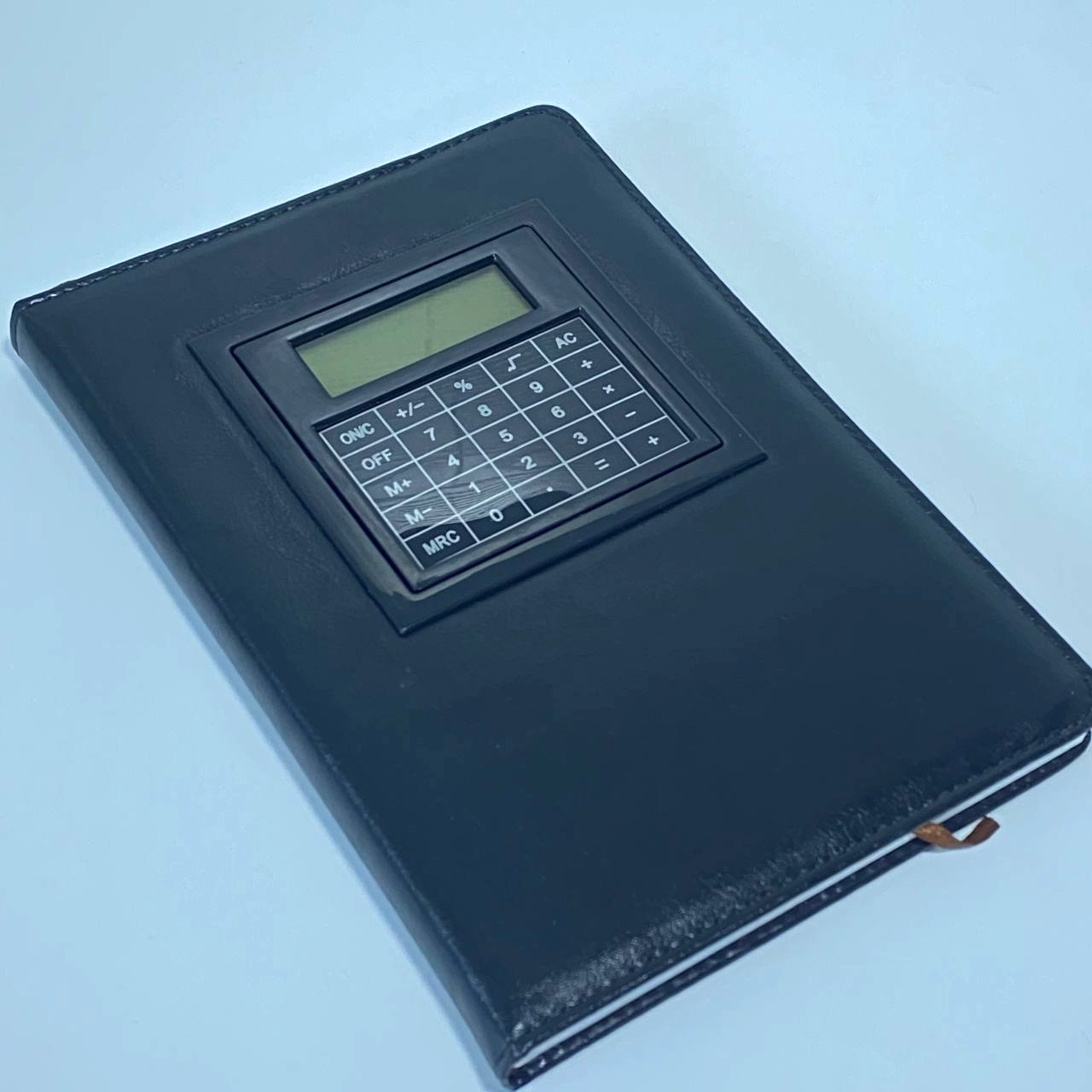 Блокнот с калькулятором 7666 (100 листов) черный недорого