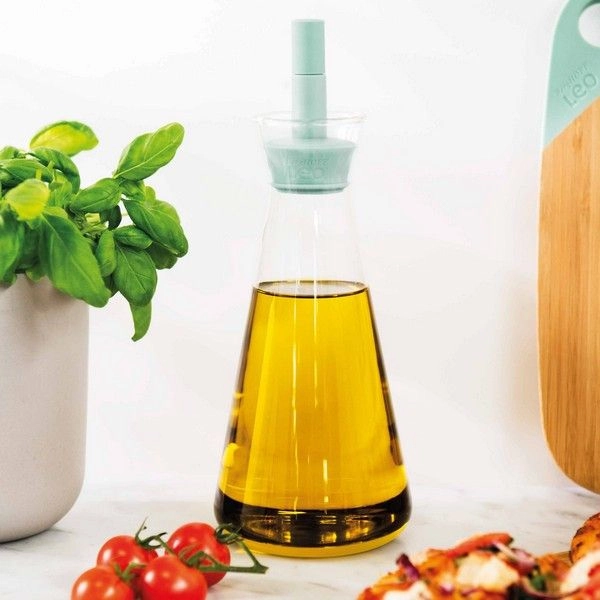 Berghoff LEO 3950118 raqamli 0,5 litrlik o‘simlik yog‘i uchun dozatorli shisha idish arzon