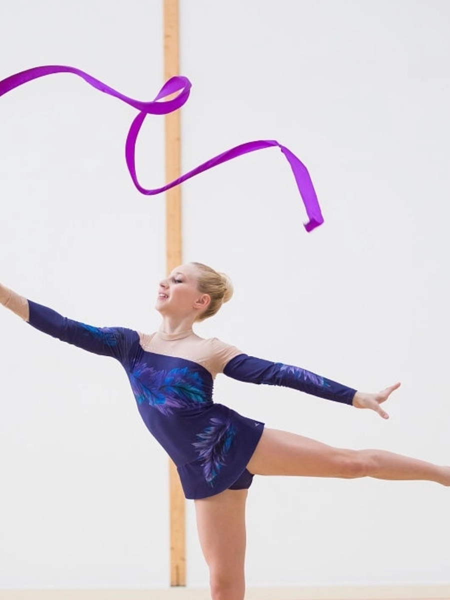 PowerGym A227 Badiiy gimnastika uchun lenta (6 m lenta, 58 sm tayoq) bo'lib to'lash