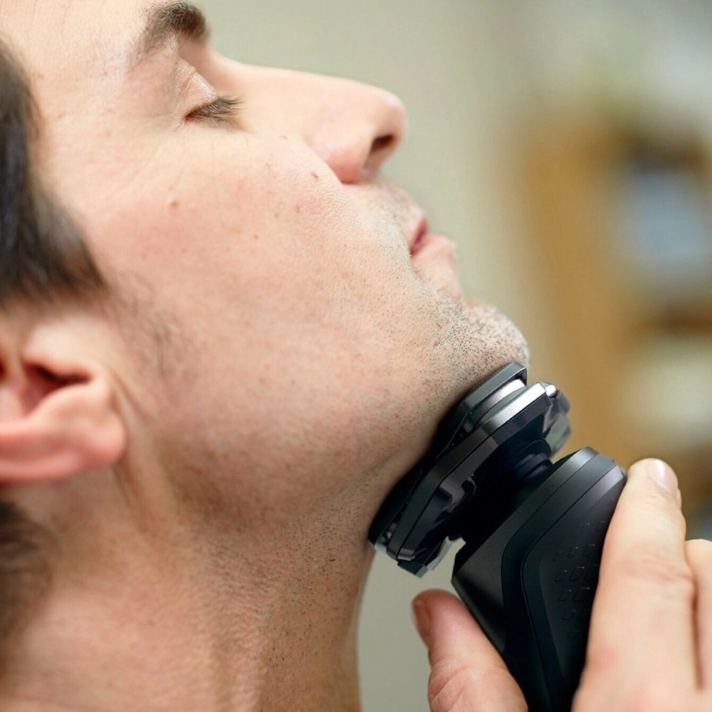 SkinIQ texnologiyasiga ega Philips S5588/30 ustarasi bo'lib to'lash