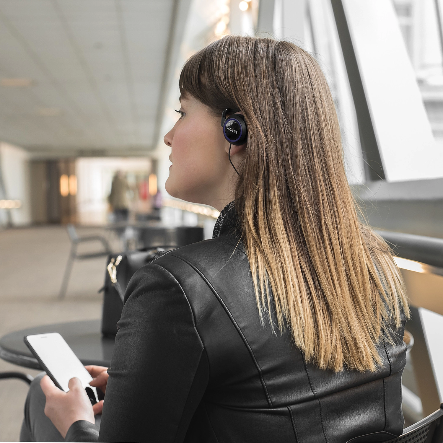 Koss BT221i RW V3 simsiz quloqchini onlayn