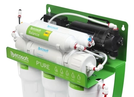 Ecosoft p'ure BALANCE teskari osmos filtri to'shakda nasos bilan onlayn