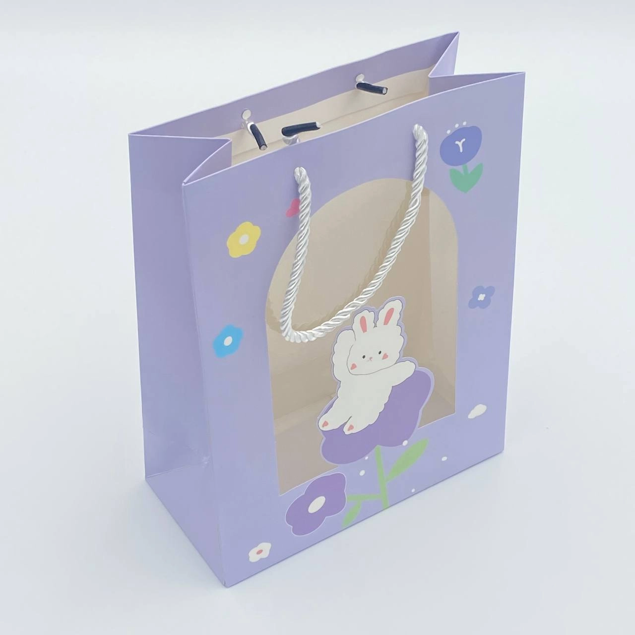 Подарочный пакет A5 «Flower», с цветочным рисунком, 3 цвета рассрочка