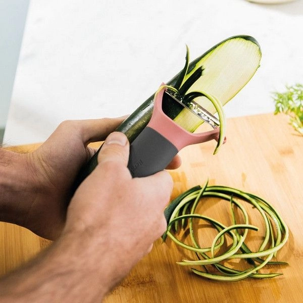 Berghoff LEO 13sm,  sabzavotlarni somoncha kesish uchun pichoq 3950003 - rasm №7 Berghoff LEO 13sm,  sabzavotlarni somoncha kesish uchun pichoq 3950003 narxi