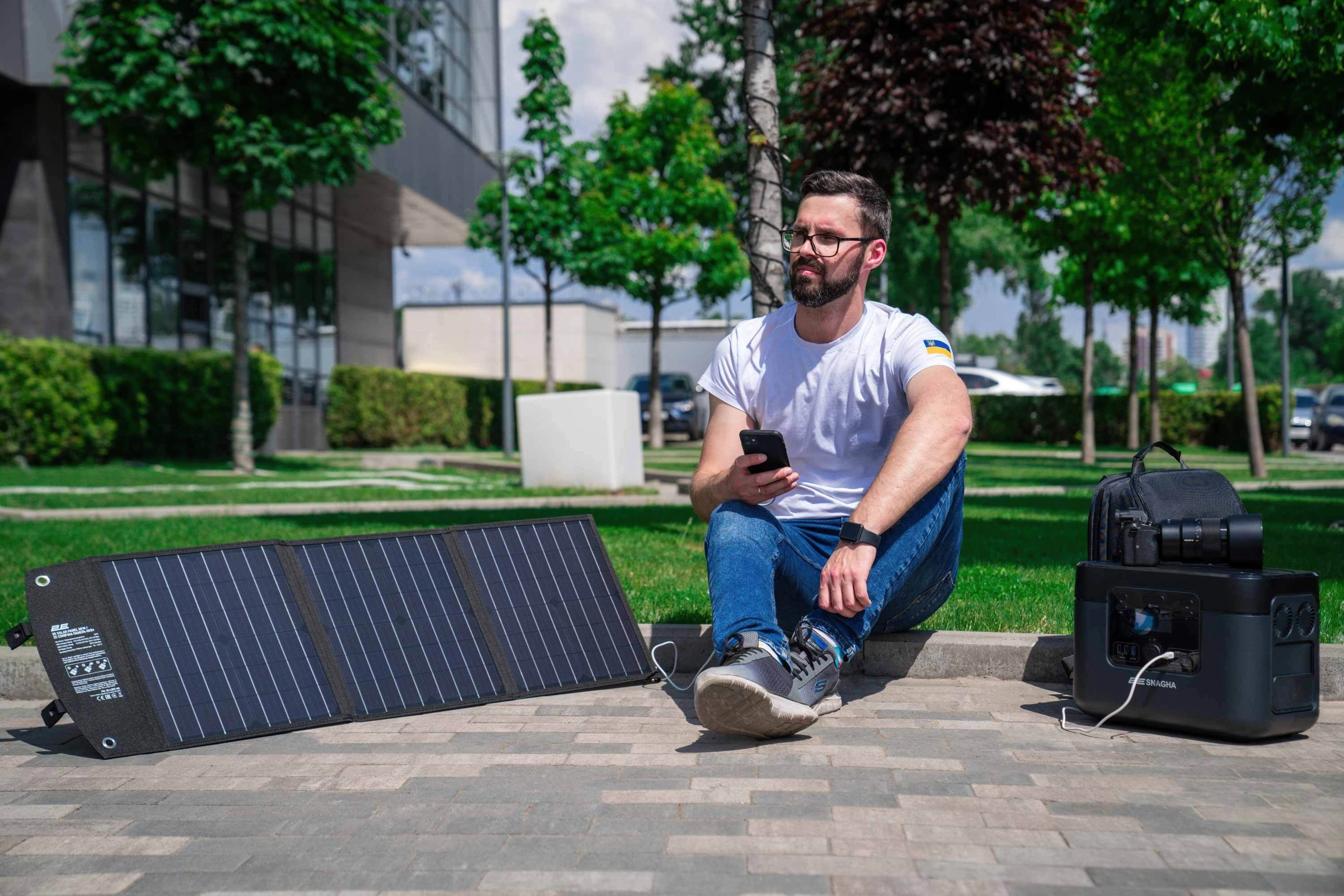 Портативная солнечная панель 2E 60W (2E-LSFC-60) с фото