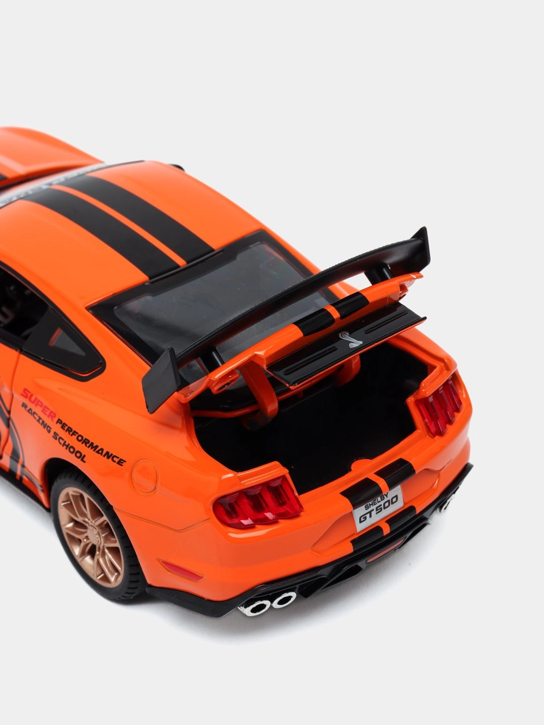 Mustang Viper GT500 1/24 metall kolleksiya mashinasi O'zbekistonda