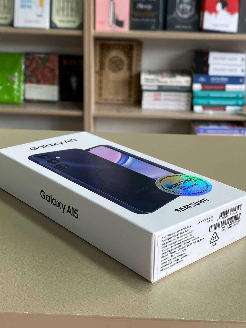Смартфон Samsung Galaxy A15 6/128GB Black-Blue рассрочка