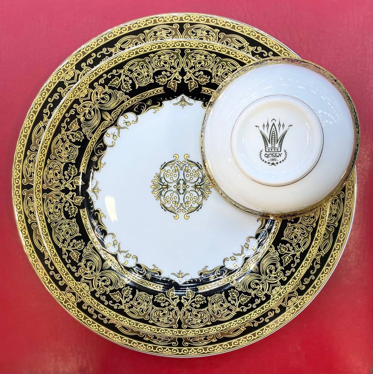 QUEEN terma servizi (QIZIL-QORA-YASHIL-KO'K) 12 kishilik, 76 ta buyum arzon