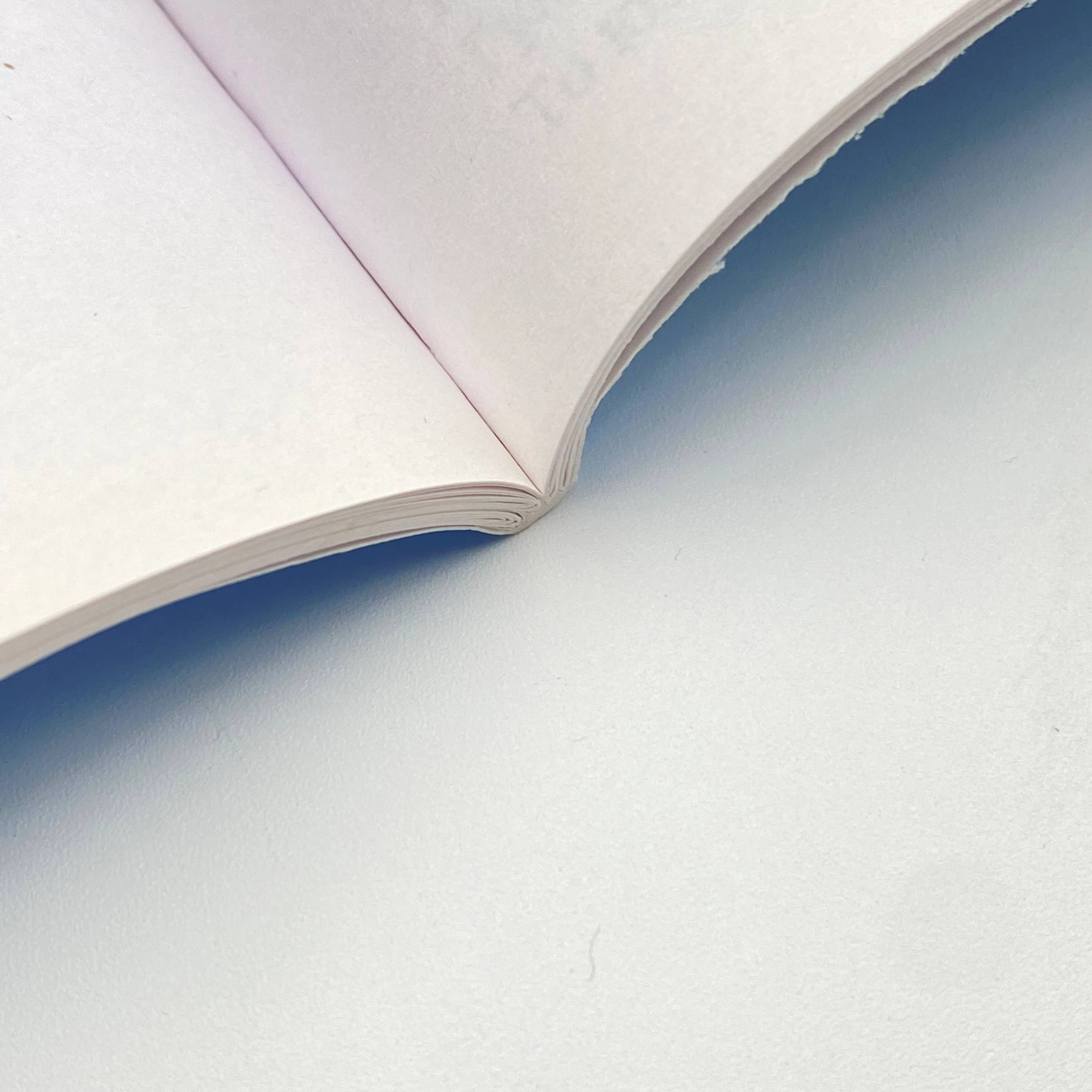 Nodira Ofoq: Qizil, sariq, yashil onlayn