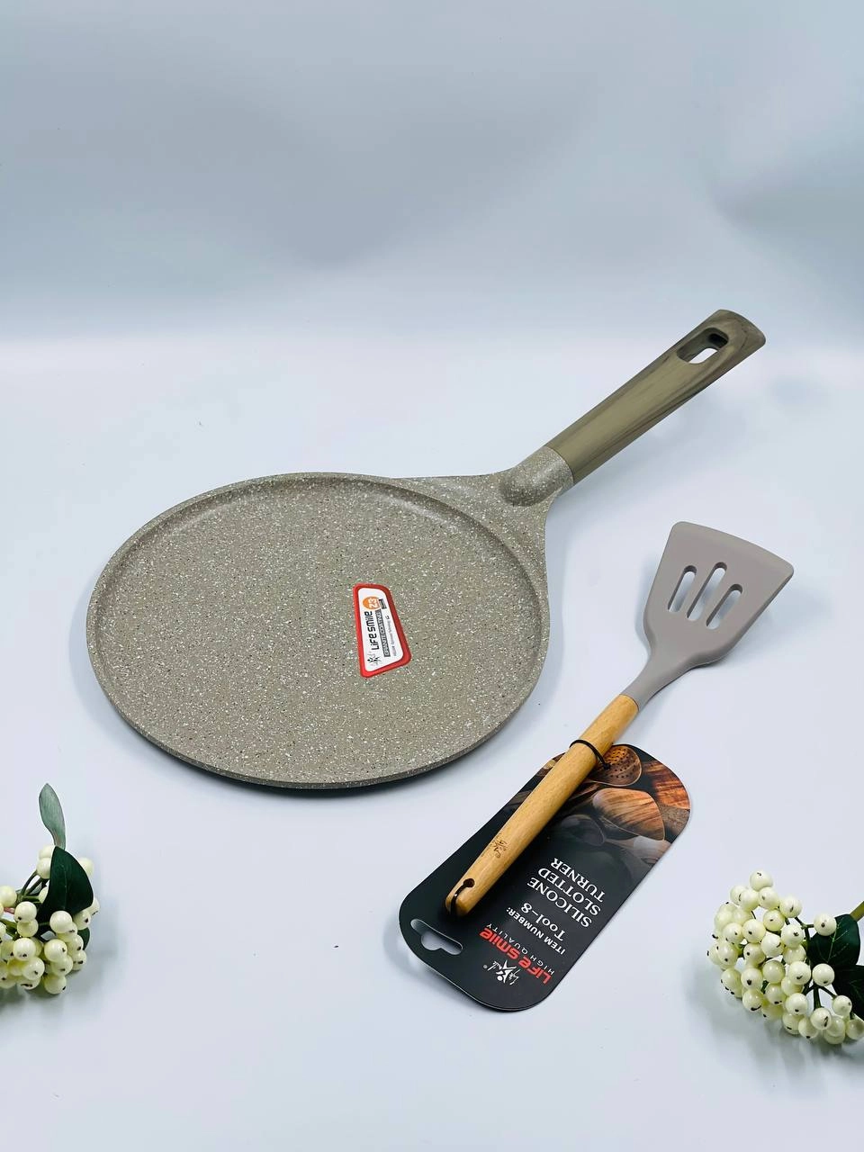 Сковорода блинница ISO +кухонная лопаточка LIFE SMILE FLCM KV купить