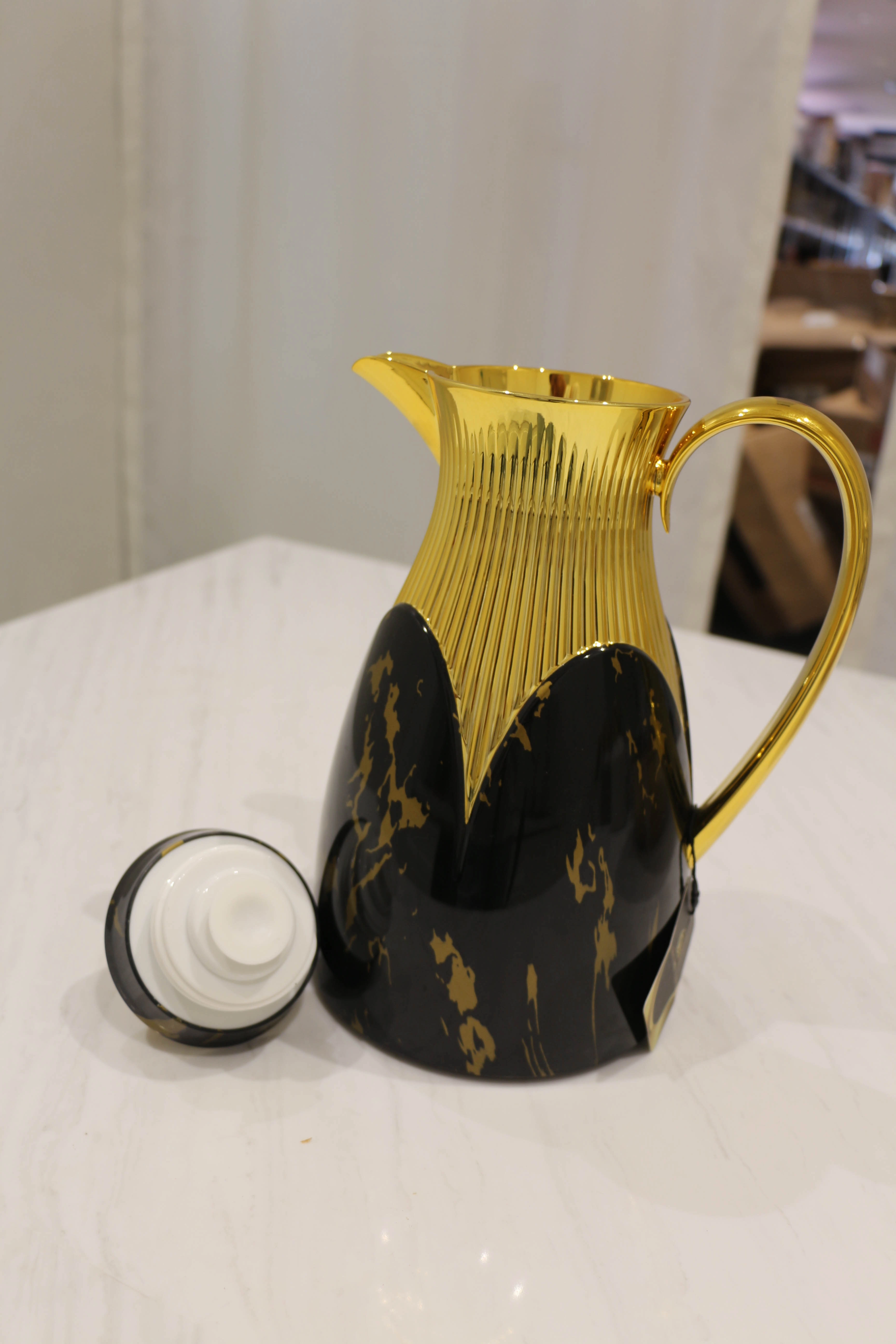 Feenik JN-2110 1L termo-choynagi (Black) bo'lib to'lash