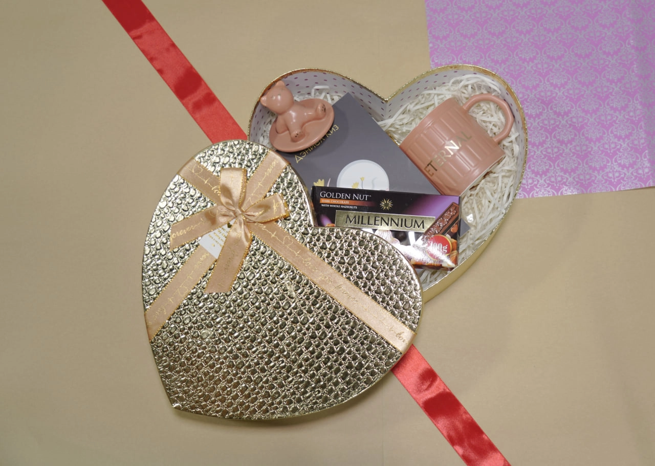 Совға учун тўплам. Ажойиб нарх ва етказиб бериш бепул. (369.000, Ажойиб бакал, Совғабоп қути) рассрочка