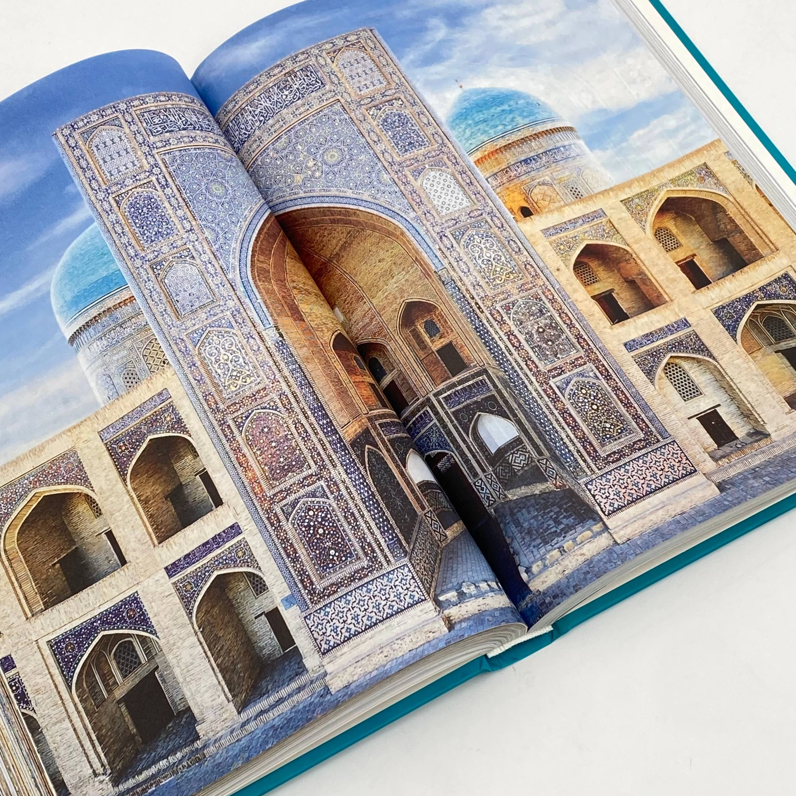 O'zbekiston obidalaridagi bitiklar Buxoro 1-jild  (O'zb-Рус-Eng) O'zbekistonda