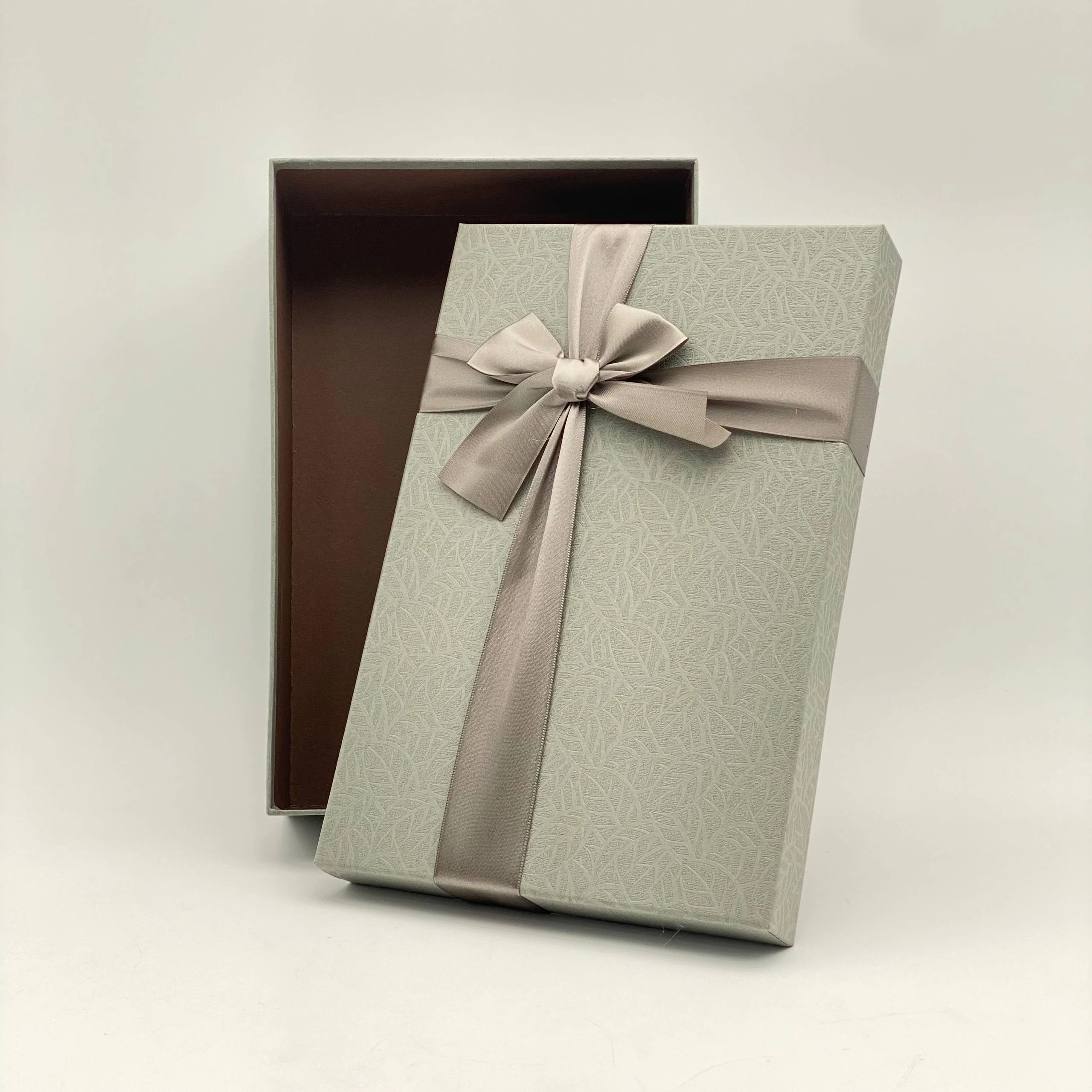 Подарочная коробка, Серый, Маленький (22 &times; 16&times; 7 см) купить