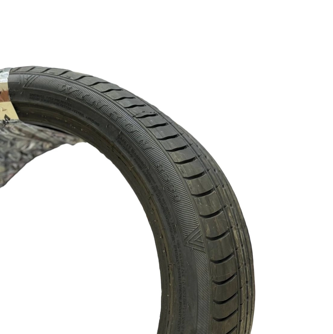 Winrun 275/35/18 R330 shinalari O'zbekistonda