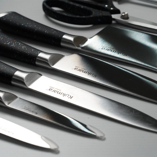 Kukmara Oshxona pichoqlari to‘plami 9 dona plastik stendli onlayn