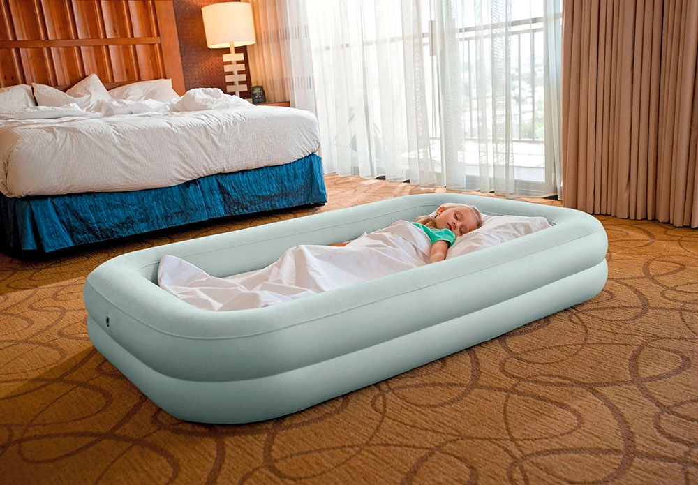 Детский надувной матрас "Kidz Travel" с ручным насосом, 3-6 лет, 66810 в Узбекистане