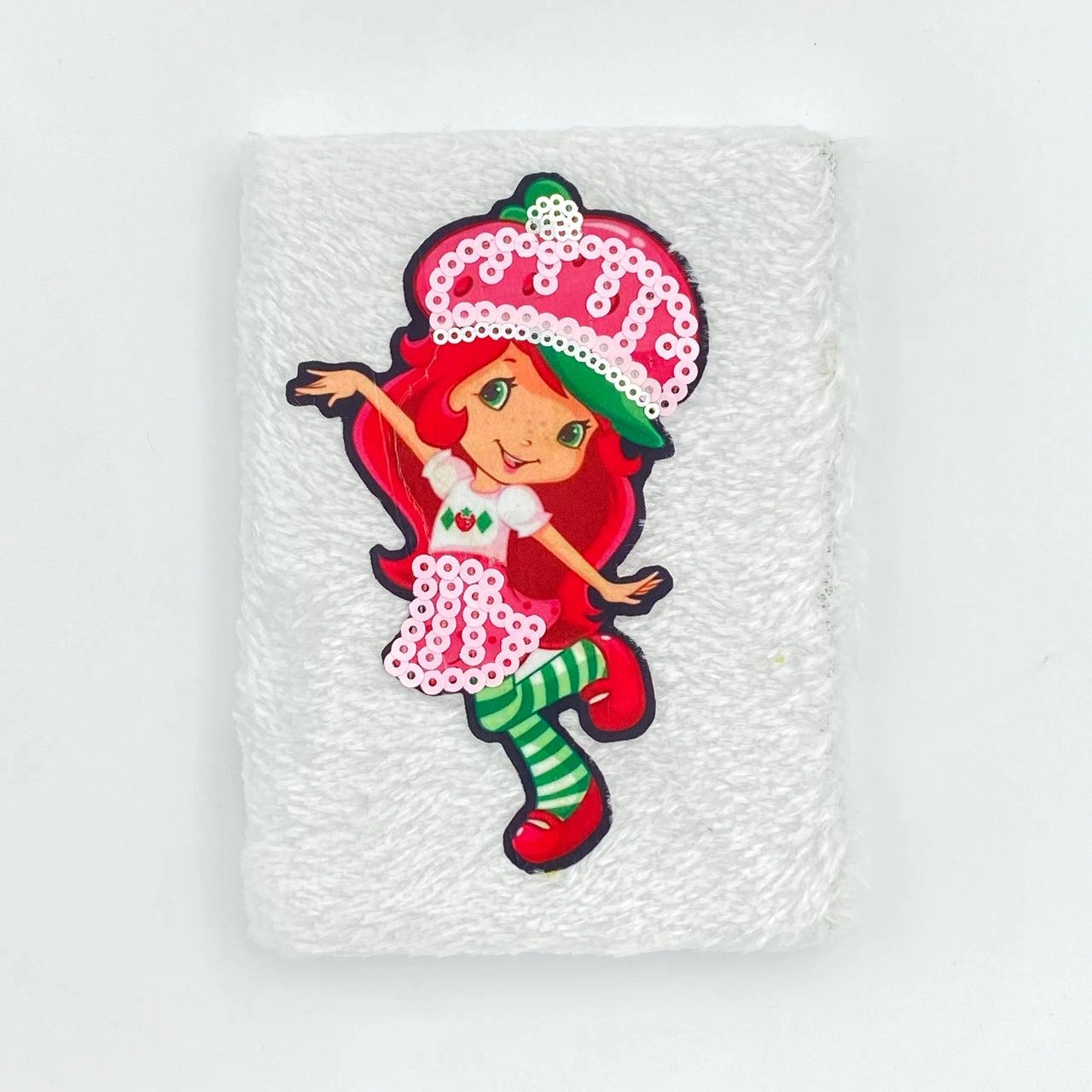 Pahmoq tukli bloknot multi qahramon, (A6) O'zbekistonda