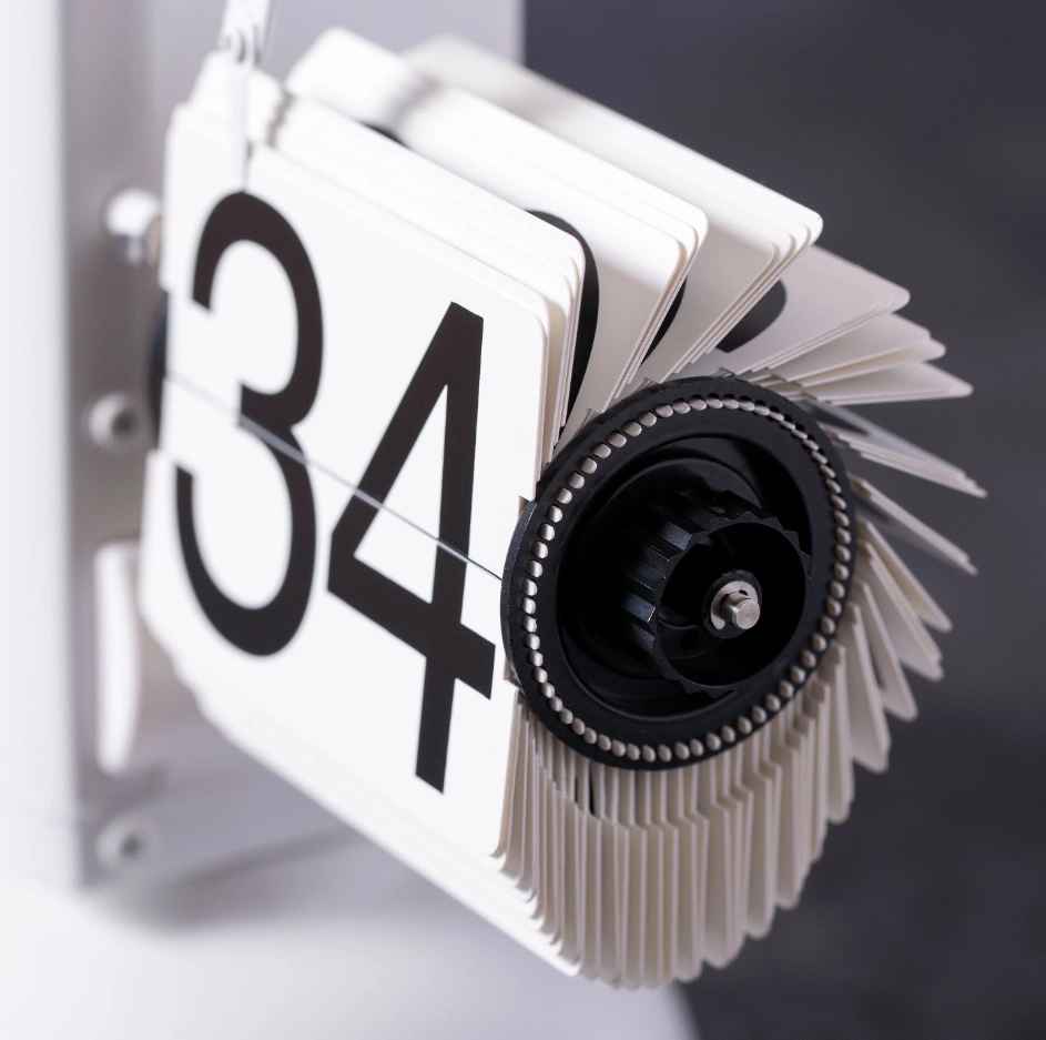 Классические перекидные часы Flip Matt ST0356 (White) доставка