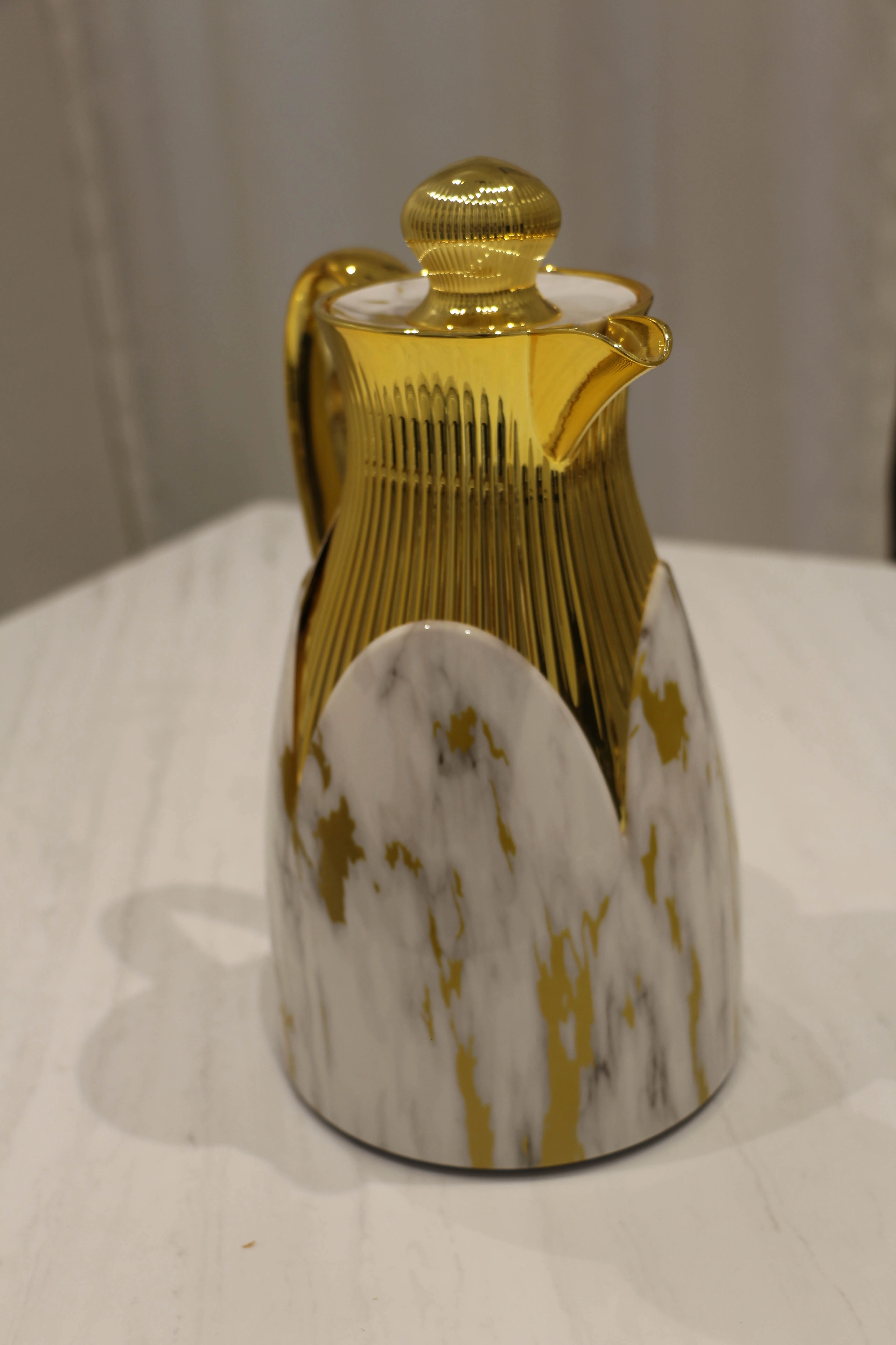 Feenik JN-2110 1L termo-choynagi (White) onlayn