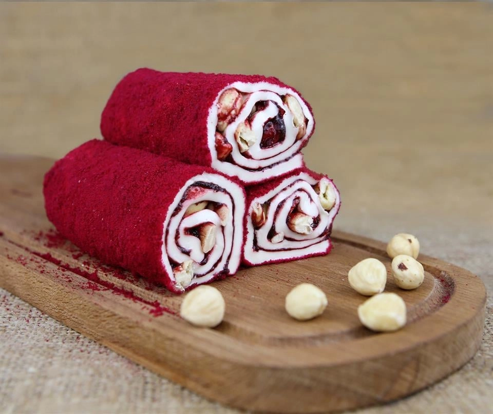 Малатья мега локум со смешанным кремом, покрытый красным вельветом, 1 кг купить