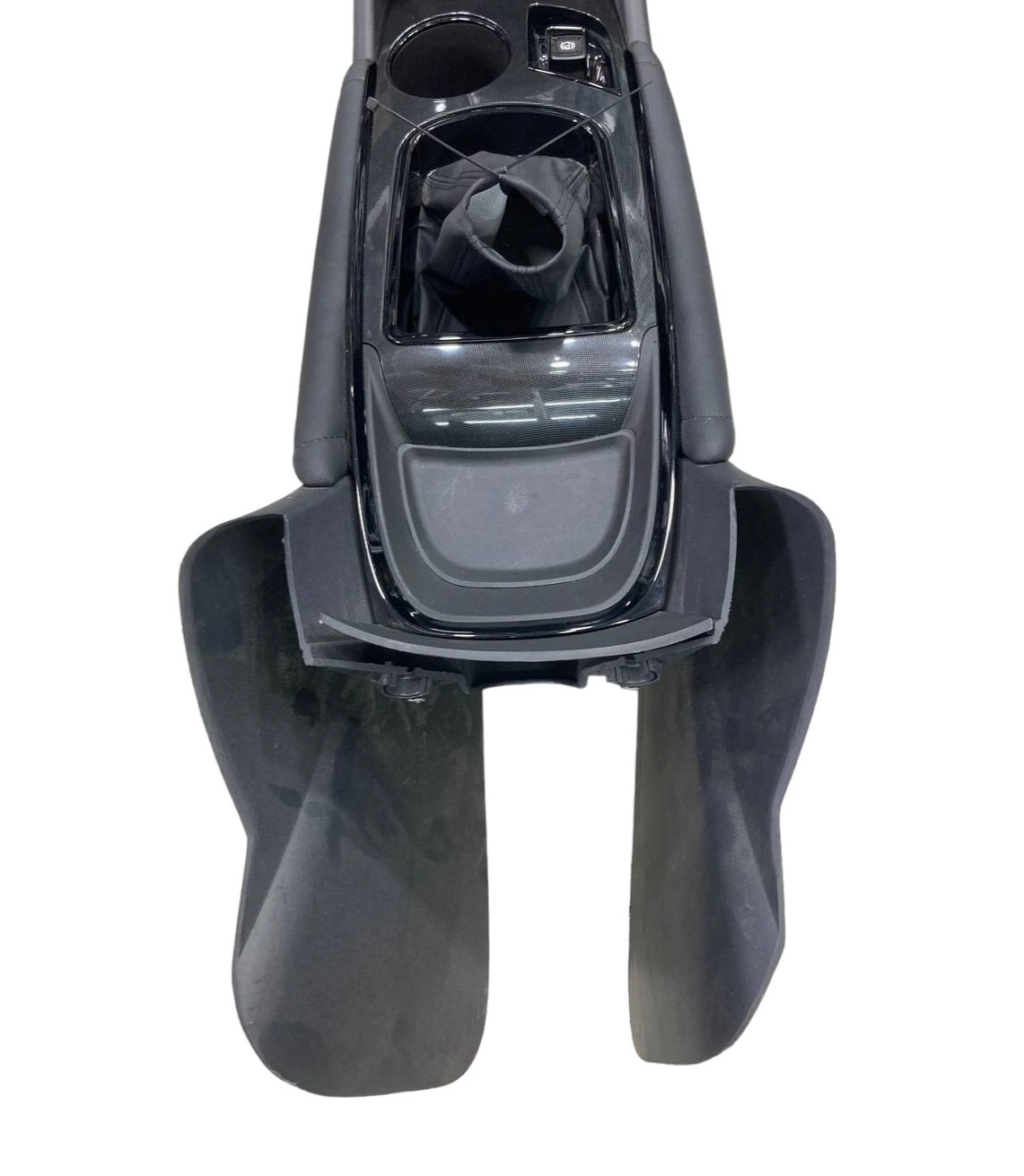 Gentra avtomobili uchun Malibu bari, mexanik uzatmali qutisi uchun. bo'lib to'lash