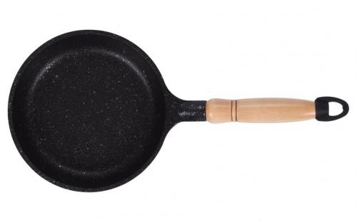 Сковорода Kukmara 20 см (тёмный мрамор, антипригарное покрытие, с деревянной ручкой) (смт200а) недорого
