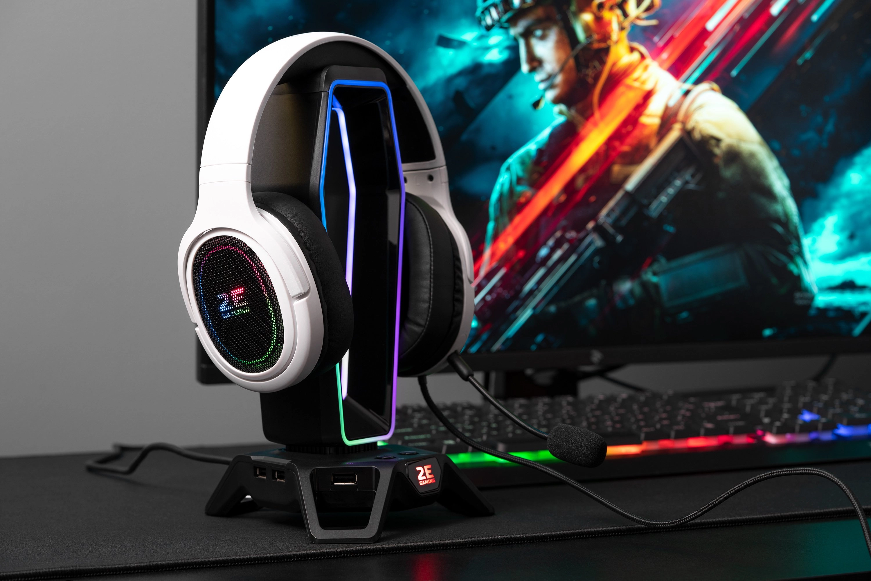 Подставка 3в1 для гарнитуры 2E Gaming Headset Stand RGB USB Black - фото №3 Подставка 3в1 для гарнитуры 2E Gaming Headset Stand RGB USB Black недорого