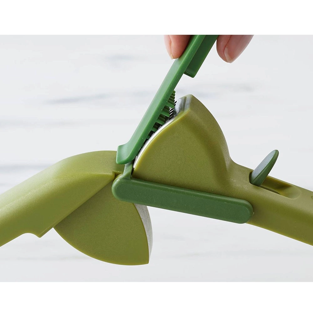 Пресс для чеснока Joseph Joseph с очищающей пластиной CleanForce™ 20179 недорого