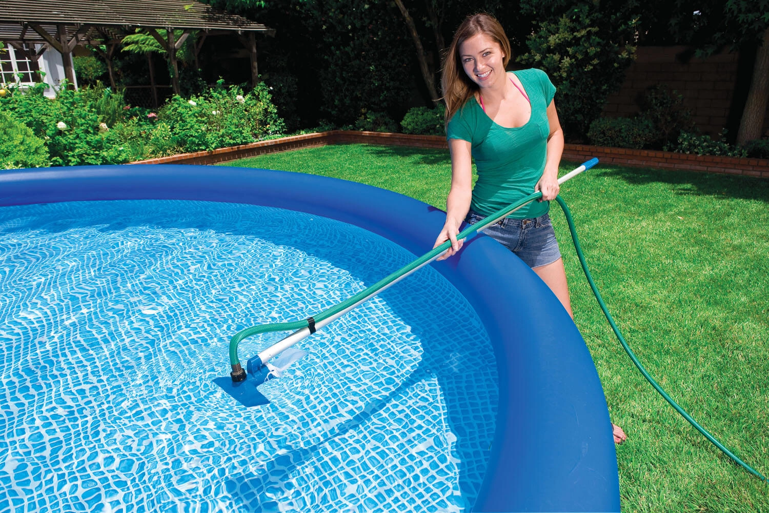 Intex (to'r, cho'tka, sumka bilan vakuum qo'shimchasi) 29056 488smgacha basseyn tozalash to'plami arzon