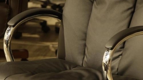 CH-6131ROGER kreslosi O'zbekistonda