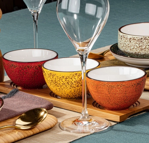 Салатник Wilmax 1700 мл WL-667232 / A (Красный) недорого