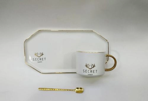 Chinni taglikli Secret krujkasi (oq, qizil) sotib olish