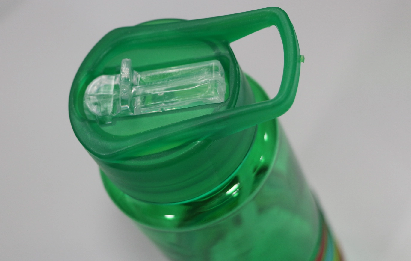 Trubkali sport suv shishasi onlayn