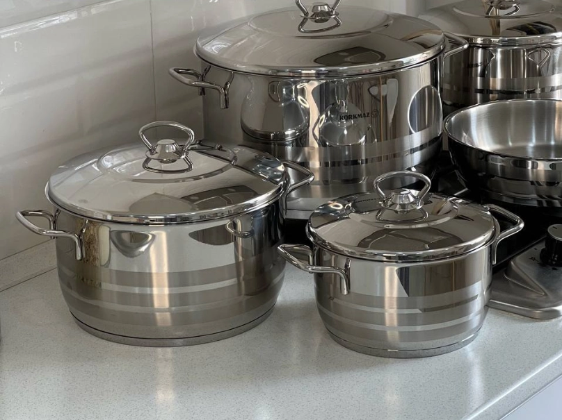 Набор посуды Korkmaz Astra, нержавеющая сталь, с крышкой, 11 предметов, серебристый (A1090) рассрочка