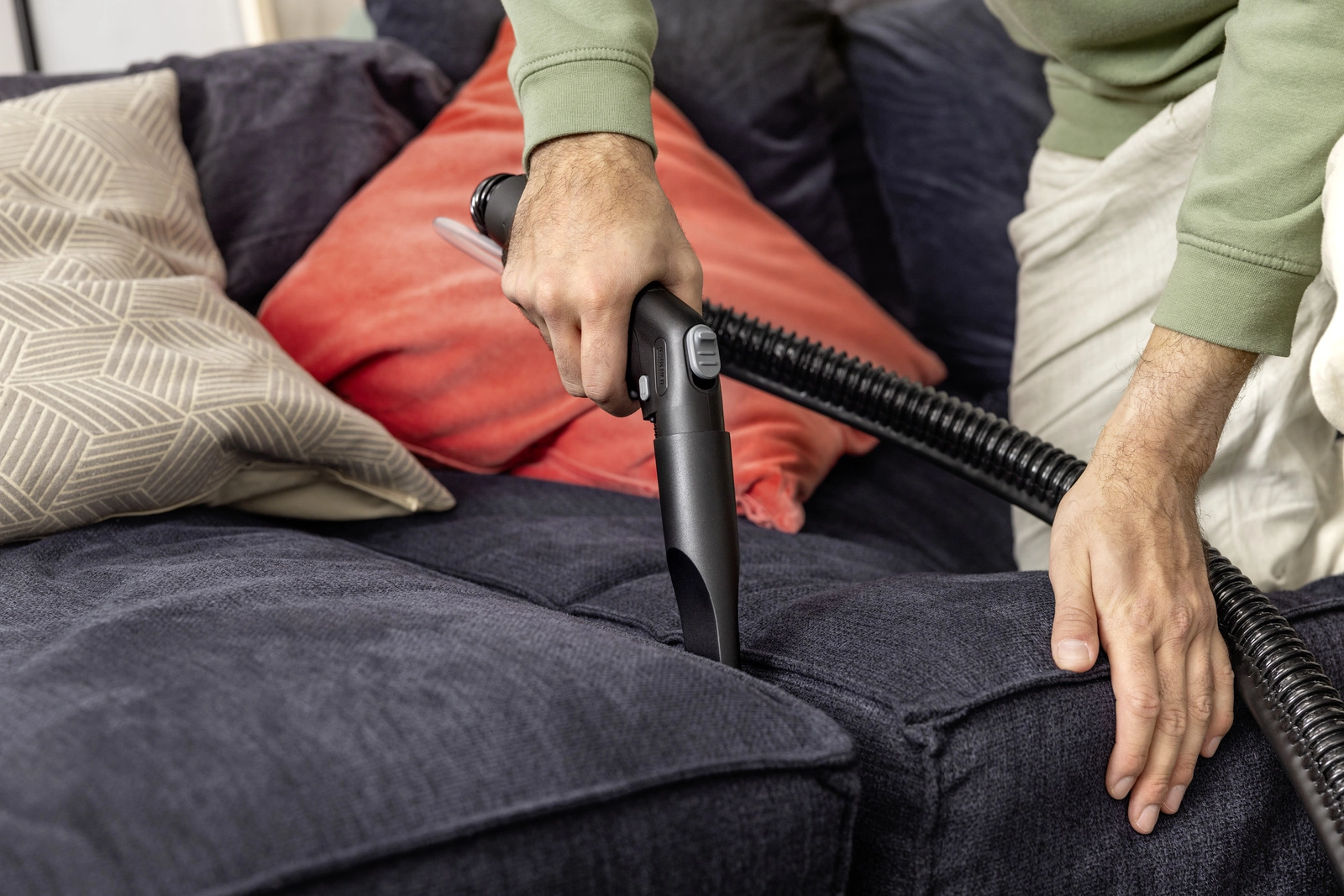 Моющий пылесос Karcher SE 4 (1.081-150.0) характеристики