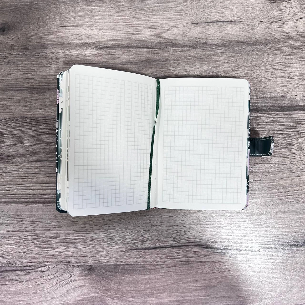 Garden Bunny yashil yondaftari (224 pages) O'zbekistonda