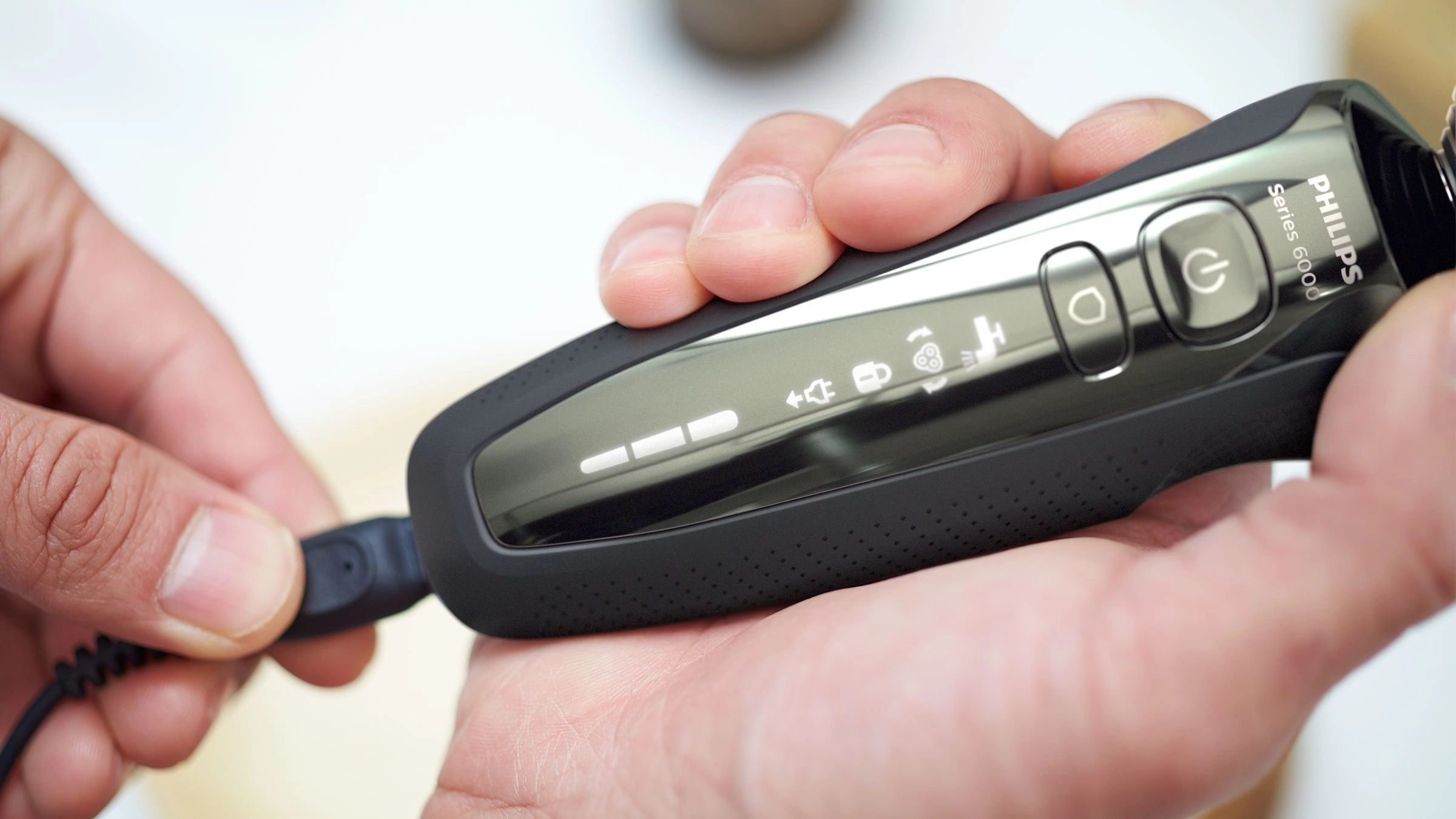 PHILIPS Shaver series 6000 S6630/11 Soqol mashinasi yetkazib berish