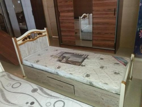 "Lord" krovati sotib olish