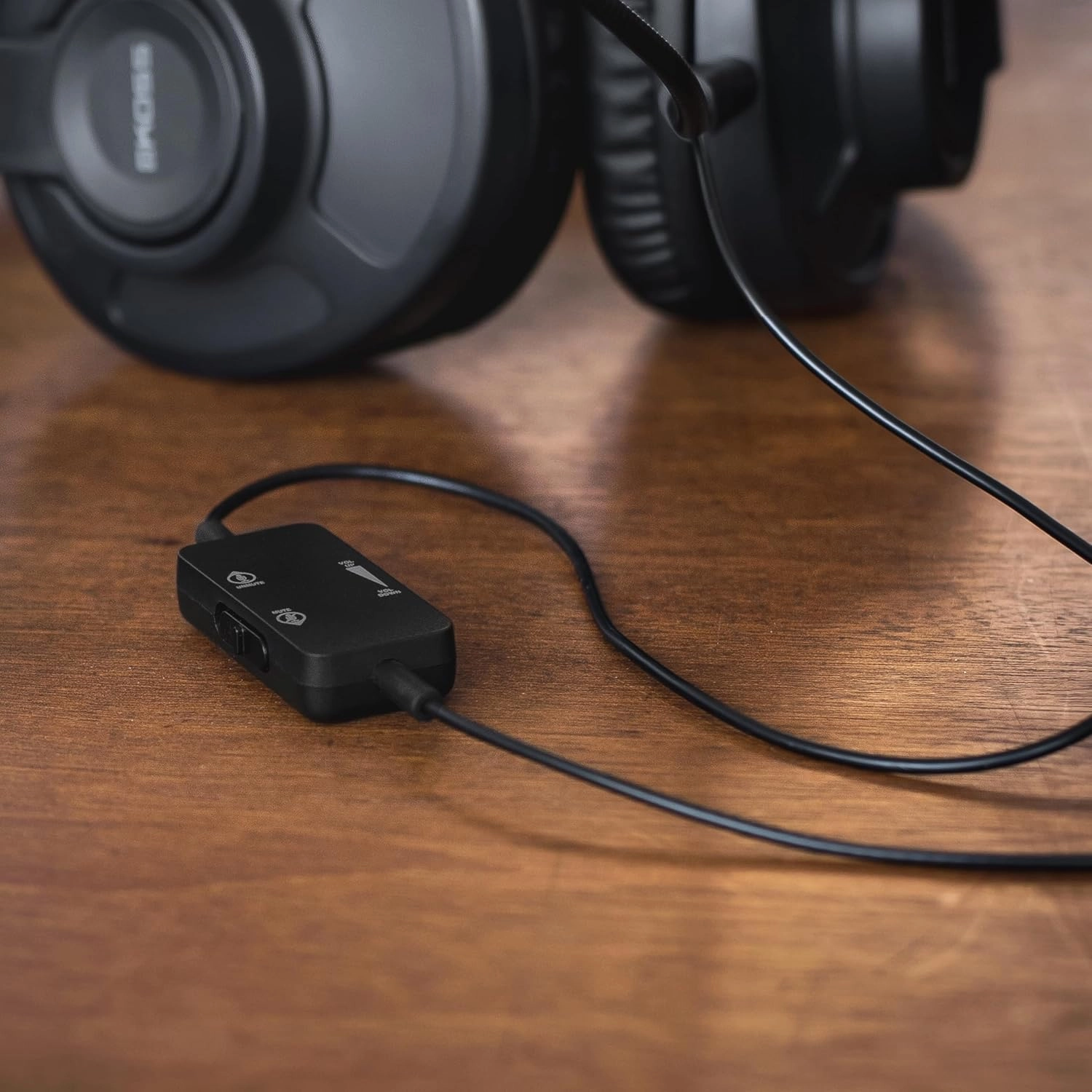 Koss GMR540A ISO RW o&lsquo;yin garniturasi , Black narxi