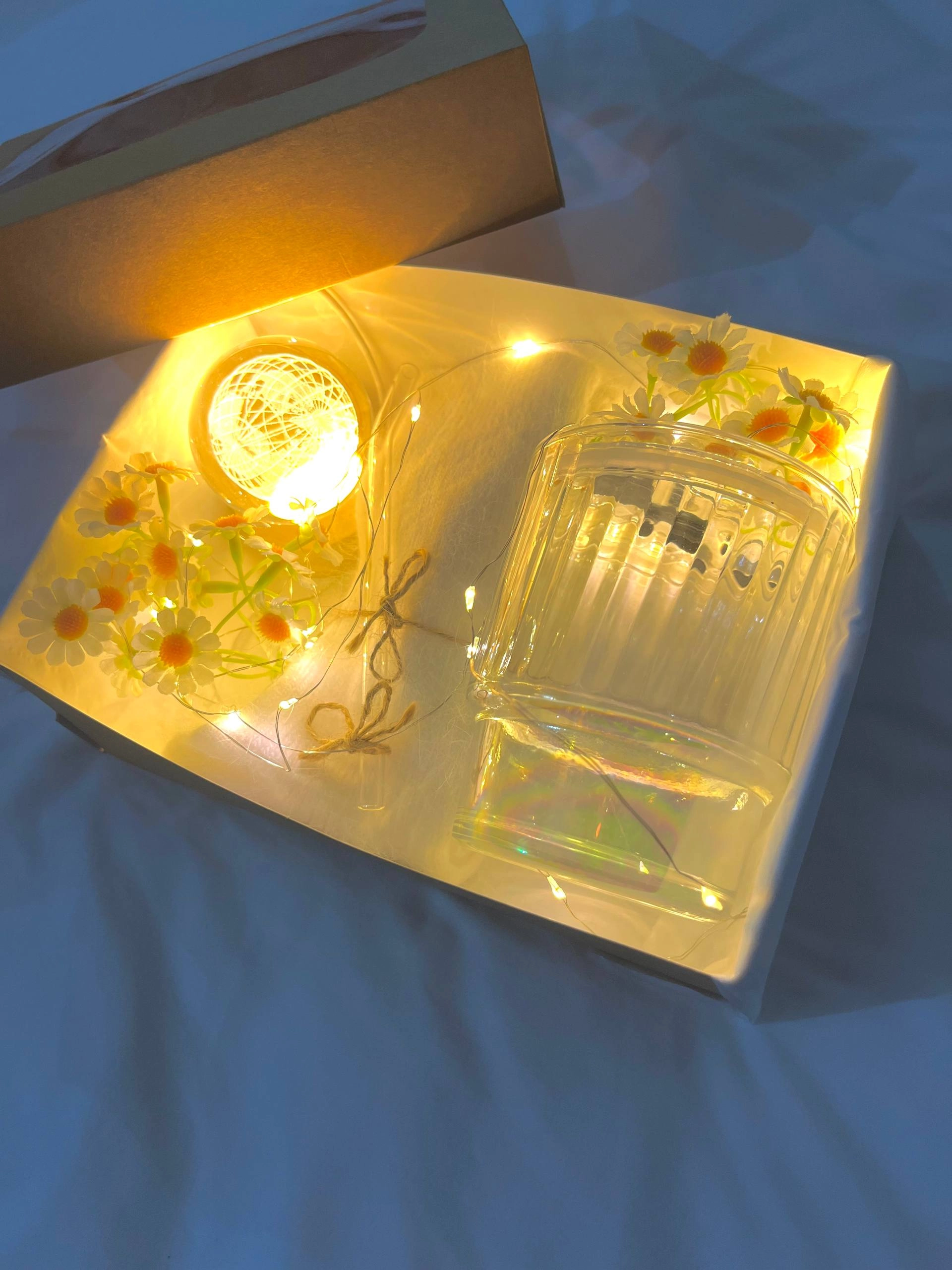 Yorug&lsquo;lik va mehr bilan to&lsquo;la sovg&lsquo;a to&lsquo;plami arzon