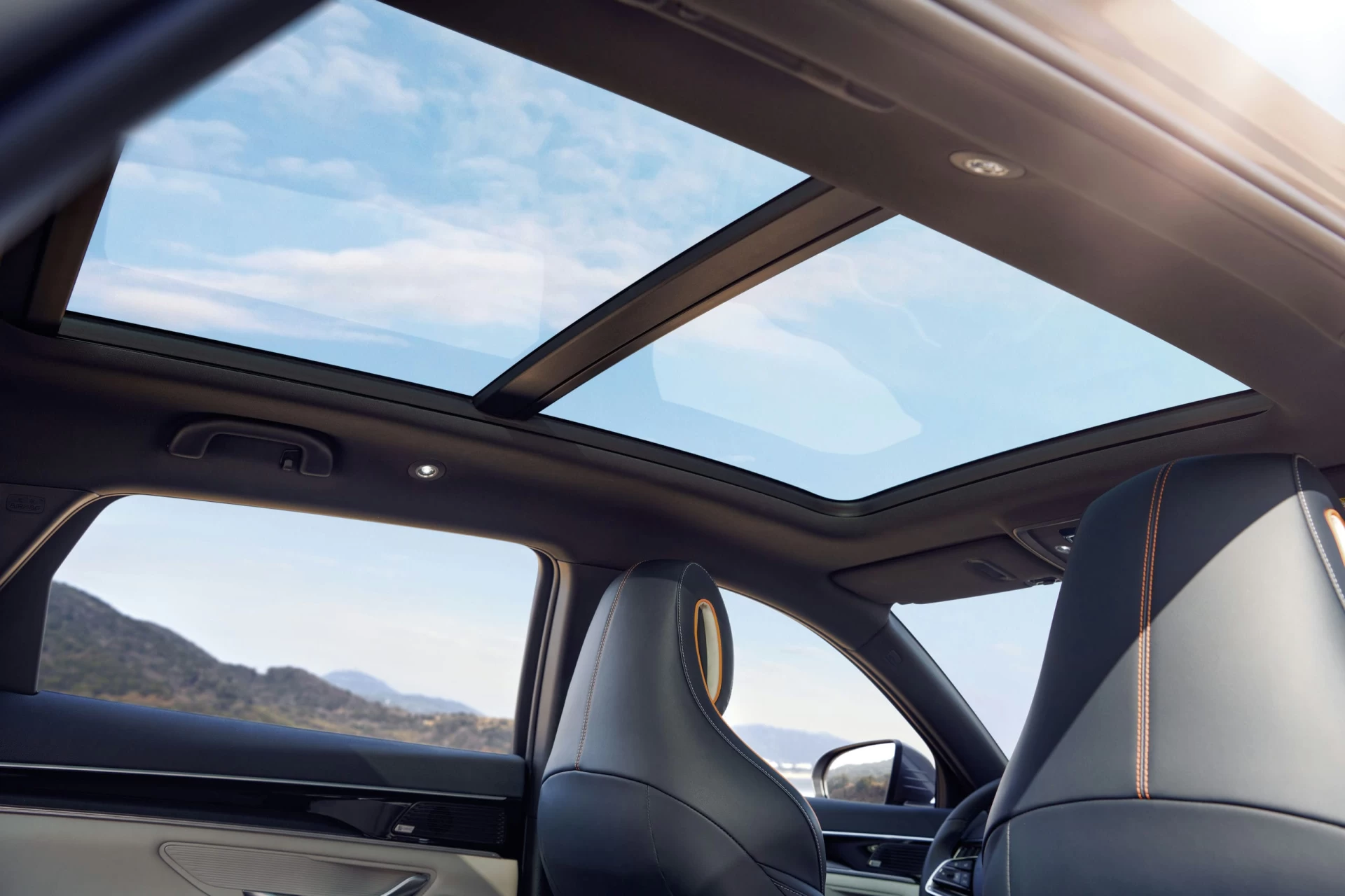 BYD SONG PLUS DM-i AWD 110km Flagship avtomobili yetkazib berish