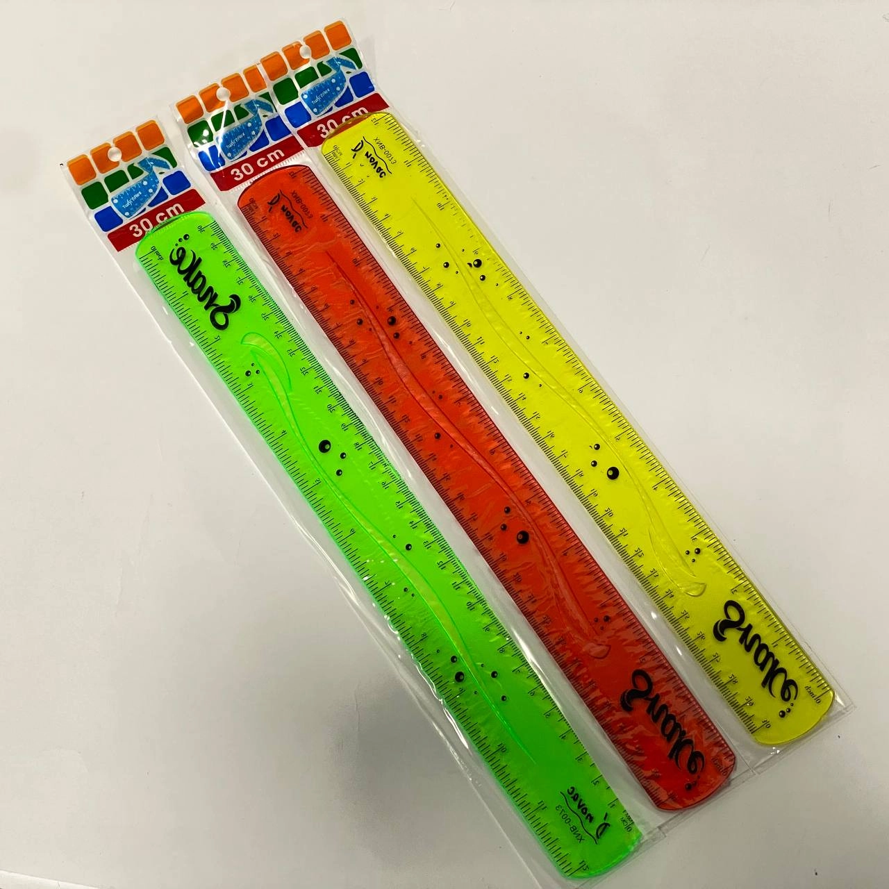 Plastmassa chizg'ich 30 sm arzon