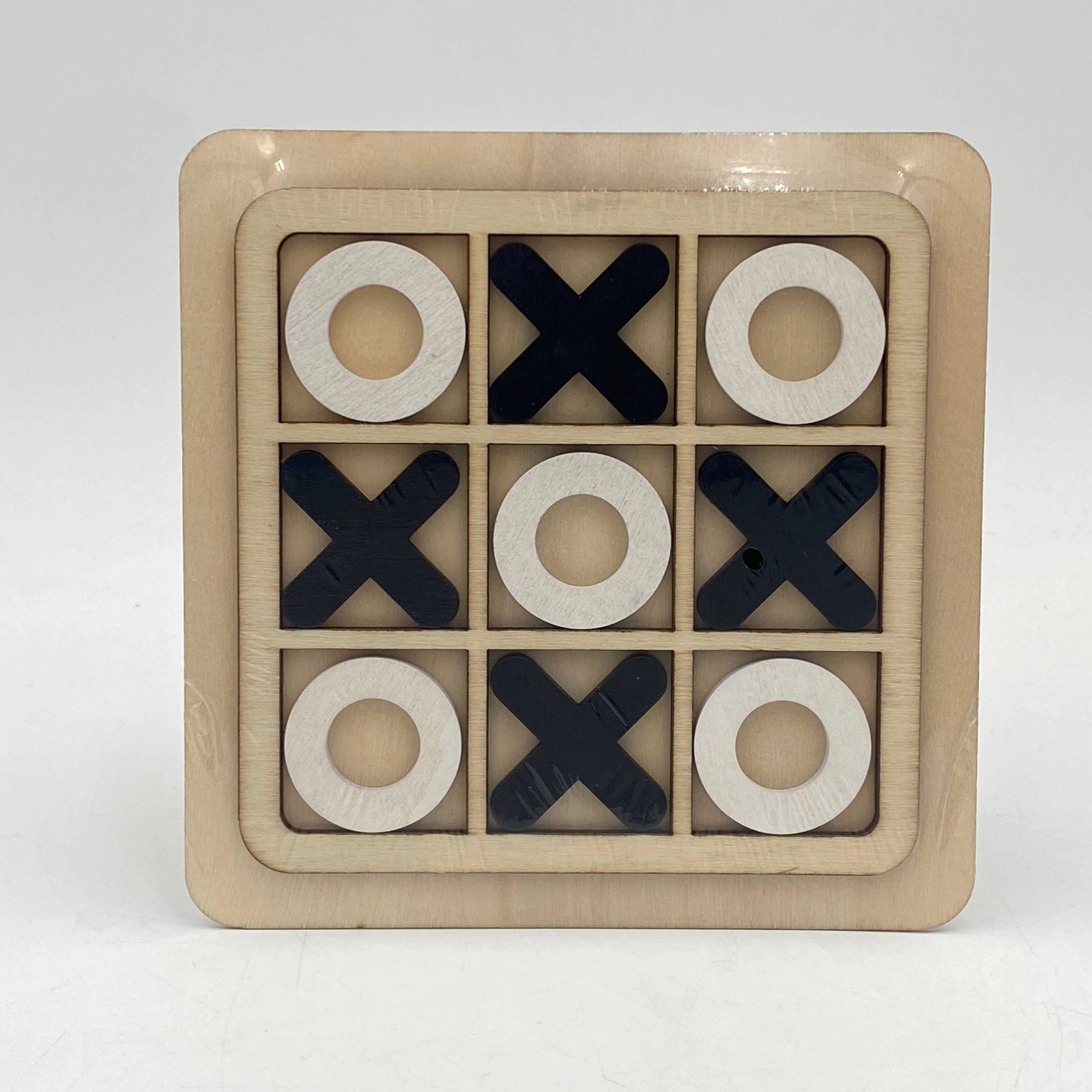 X/O interaktiv yog'och o'yin taxtasi (qora-oq) sotib olish