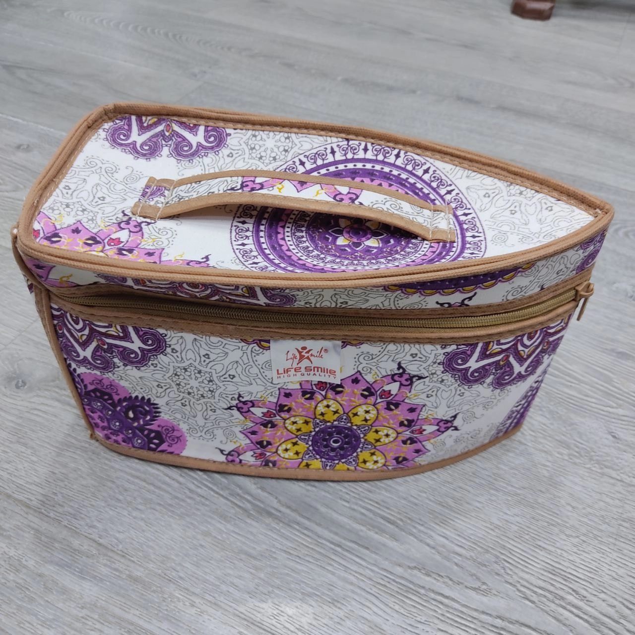 Dazmol uchun chexol Life  smile arzon