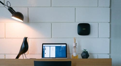 Интеллектуальная централь Ajax Hub Black онлайн