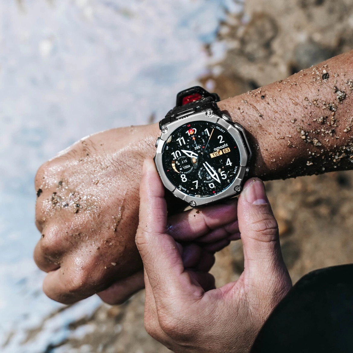 Смарт-часы Amazfit T-Rex Ultra 2 , Black Magma с фото