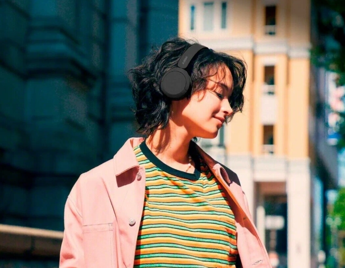 Беспроводные наушники Sony WH-CH520 черные рассрочка