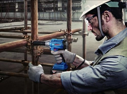 BOSCH GDS 250-LI akkumulyatorli zarbli gaykoverti bo'lib to'lash